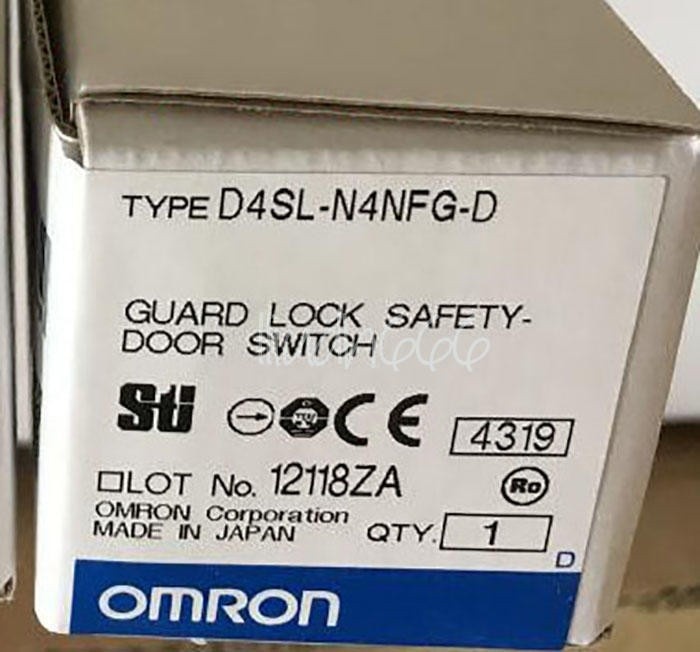 1PCS NEW safety door switch D4SL-N4NFG-D *kk