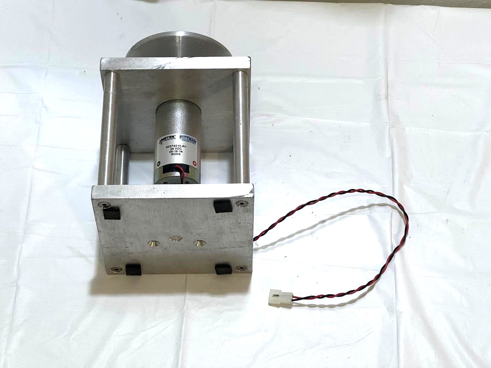 AMETEK PITTMAN 9237S010-R1 34 VDC 06-19-14 WITH STEND GOOD USED.
