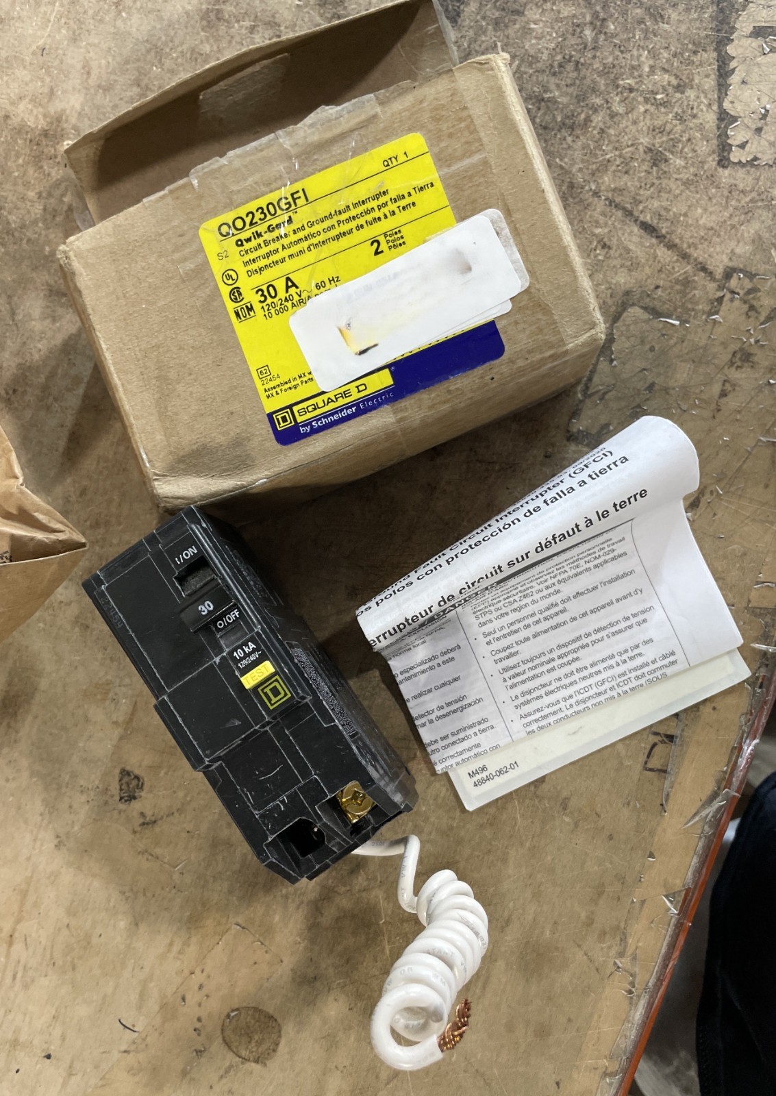 Square D QO230GFI QO 30A, 2 Pole, 120/240VAC, 10kA, Plug In Mini Circuit Breaker