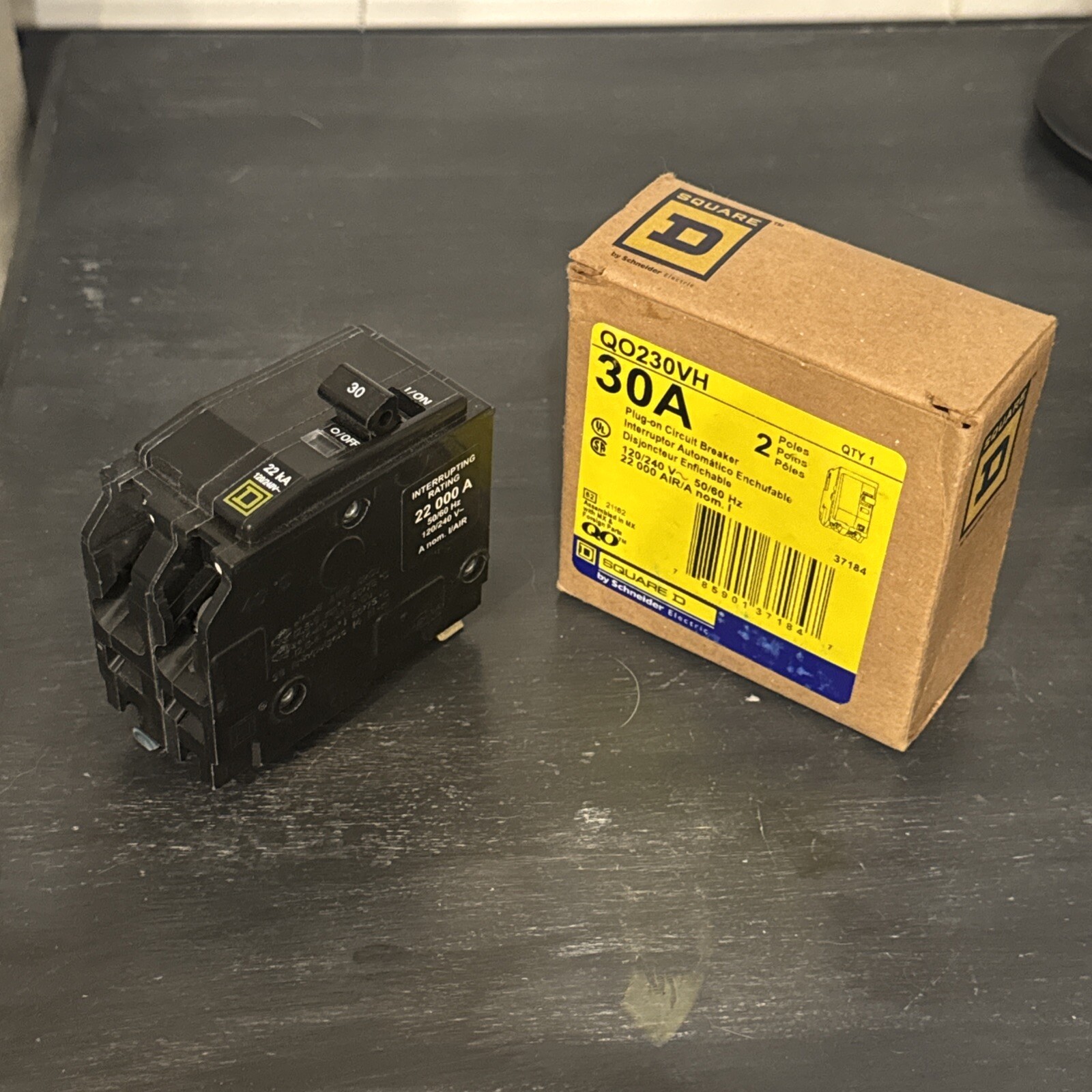 New Square D QO230VH 2 Pole 240V 22kA Snap-in Miniature Circuit Breaker.