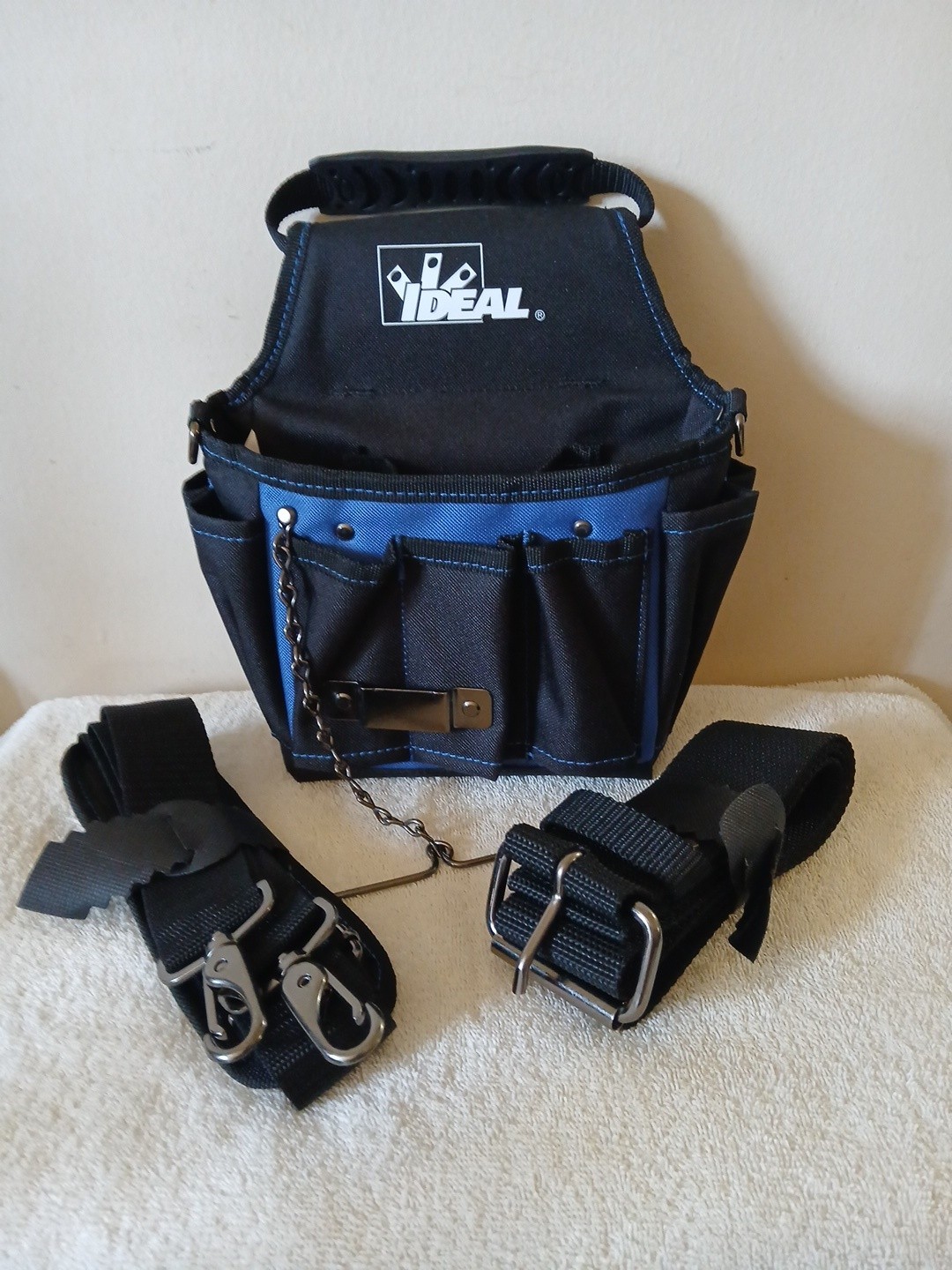 IDEAL Electrical 37-026 Tool Pouch,