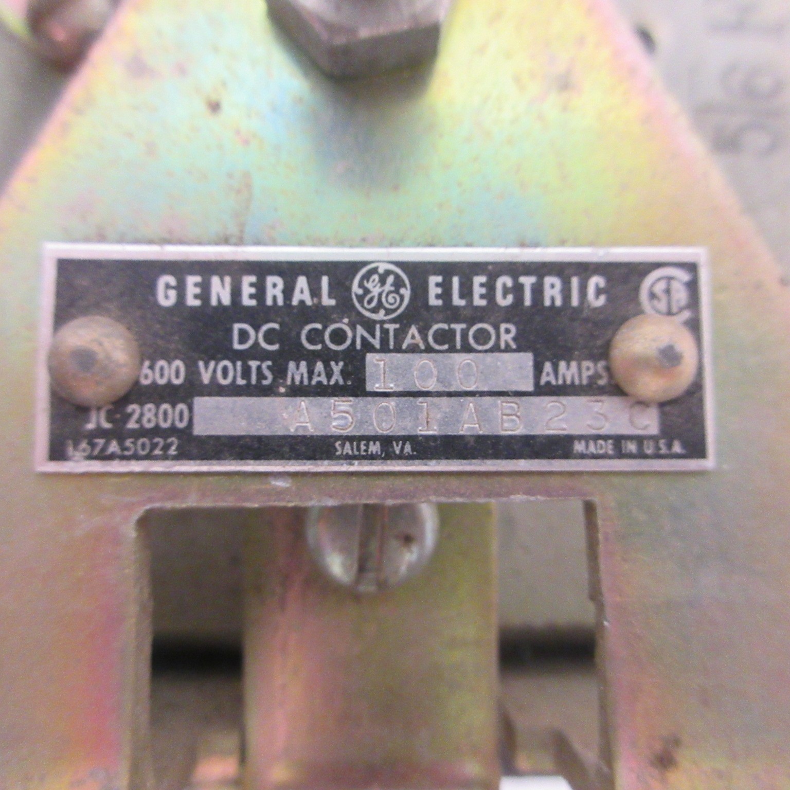 General Electric IC2800 A501AB23C DC Contactor 100 Amp 600V GE 100A 120 VDC Coil