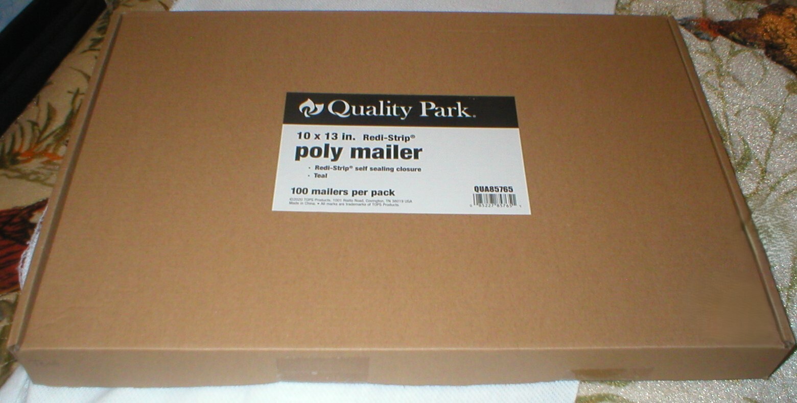 100 TEAL POLY MAILERS 10 X 13 BOX SOLD AS IS