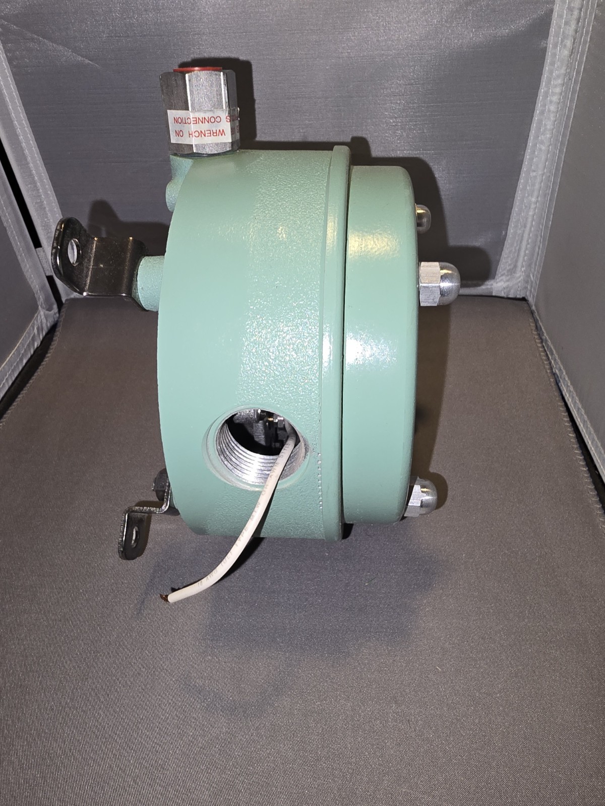 Solon 6PSW1BR 2 Pressure Switch 3000 PSI SPDT Industrial Control Type 4 & 12