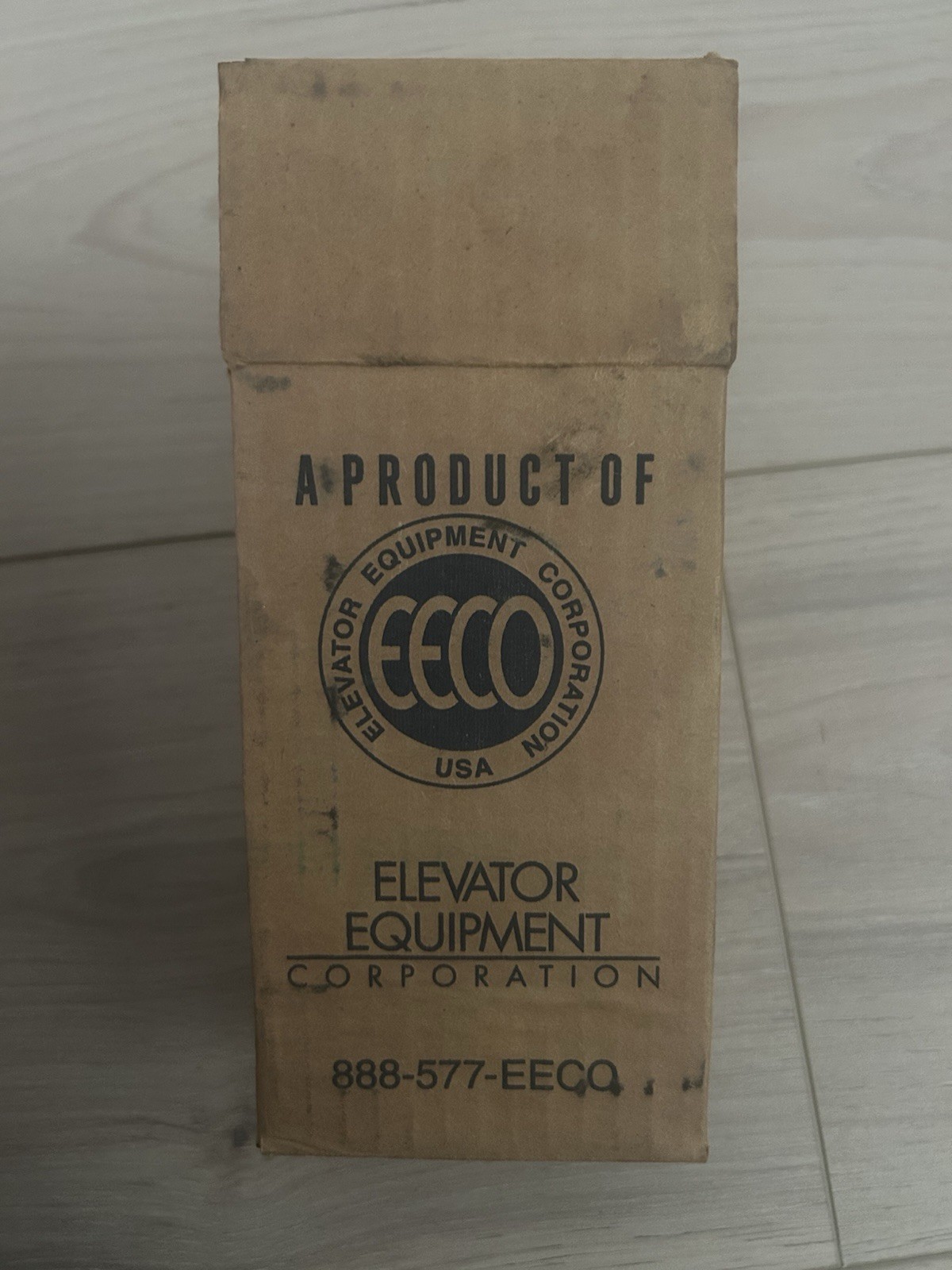 EECO MV-4C Heavy Duty SPST Snap Action Magnet Switch 300V Coil 8A AC