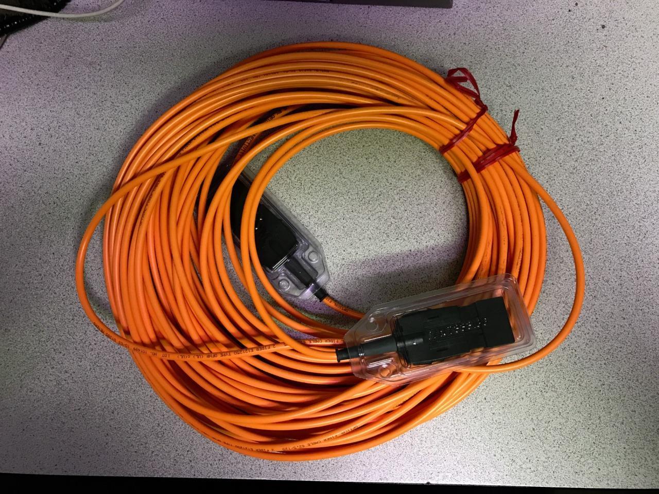 IBM 05H8234 / 05H8235 IBM 100FT 30.5M ESCON CABLE NEW!!