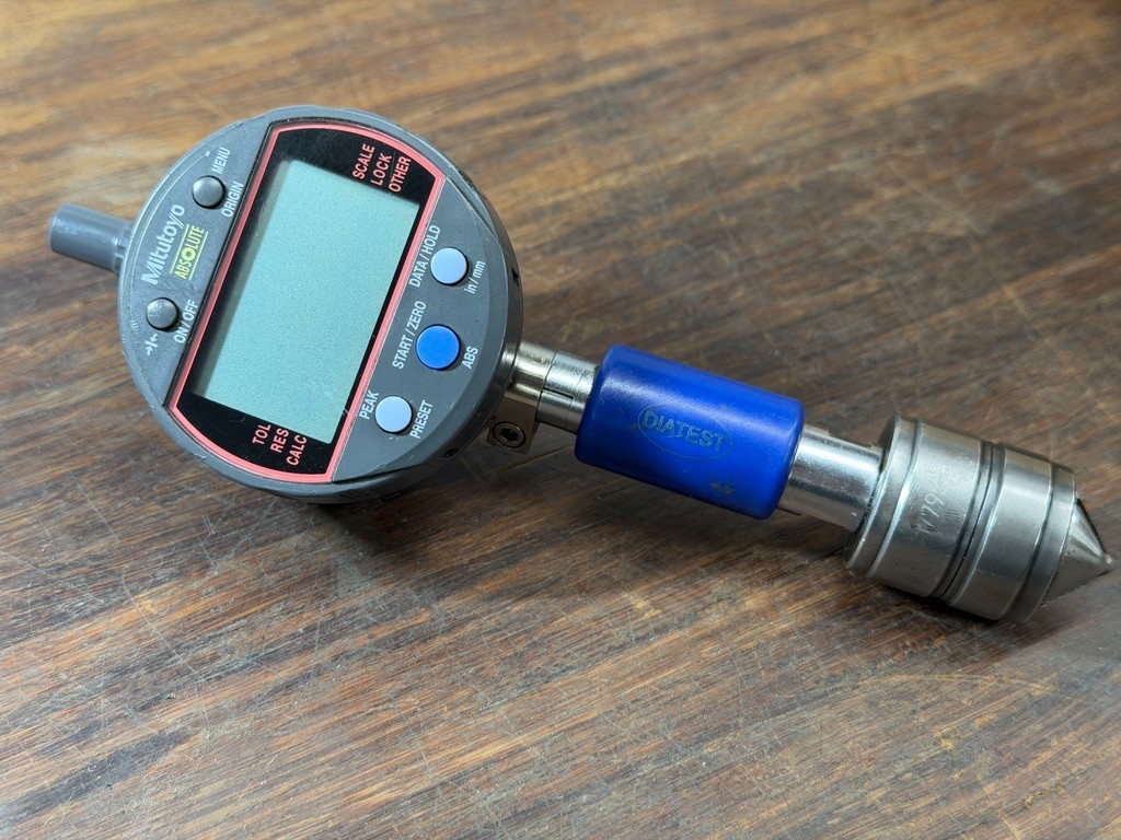 Mitutoyo 543-342B Calculation Type Digimatic Indicator w/ Diatest chamfer gauge