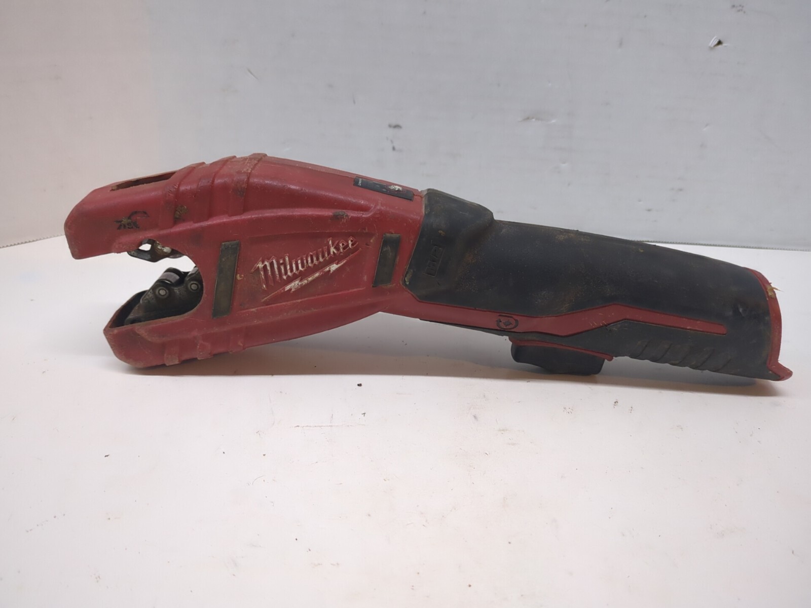 Milwaukee 2471-20 BROKEN M12 Cordless Copper Tubing Cutter BROKEN