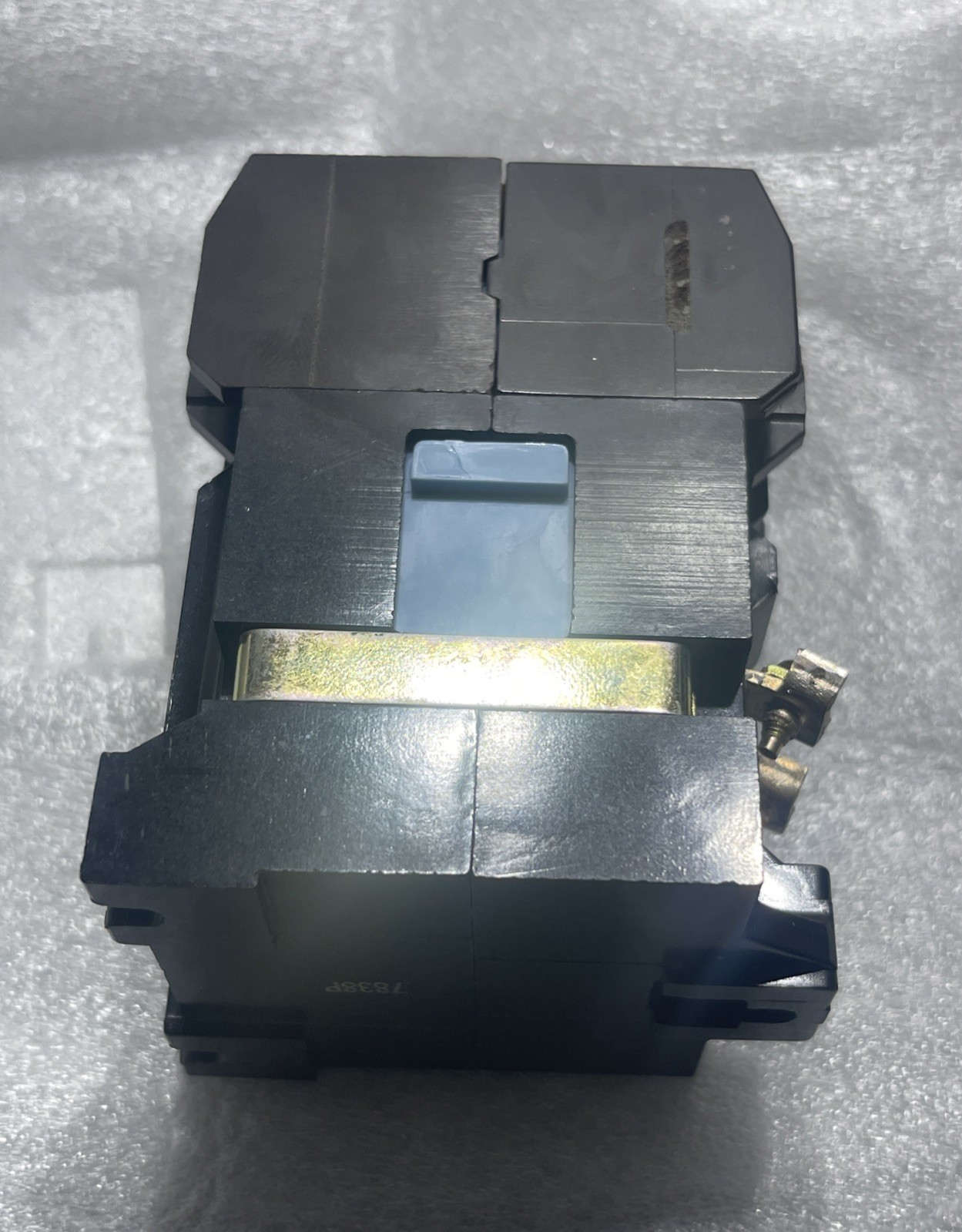 Gould I-T-E J20A20 Reliable Control Class J Silver Red Relay & J20M Magnet Block