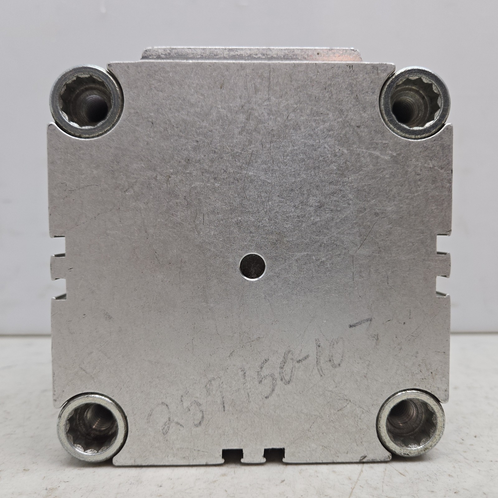 Festo ADVUL-100-50-P-A Compact Pneumatic Cylinder 50mm Stroke 100mm Bore 145 Psi