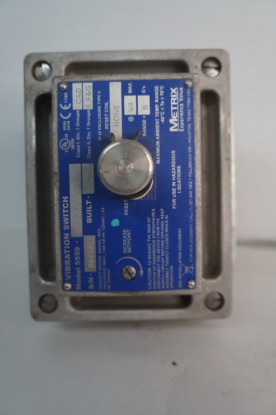 USED Metrix 5550-121-120 Vibration Switch 480VAC Max. 15A/250VDC Max. 1/4A 1/8HP