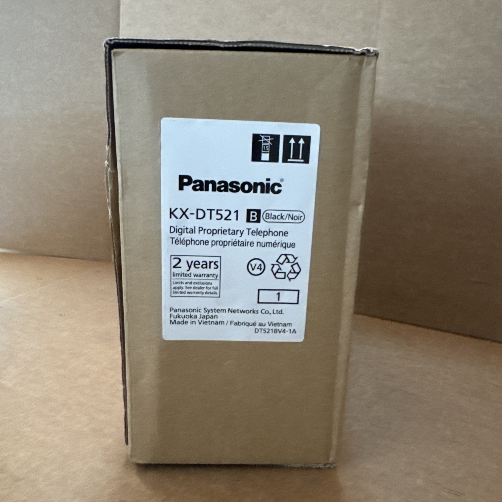 Panasonic KX-DT521-B / DT521 Digital Display Phone – Black *NEW IN BOX*