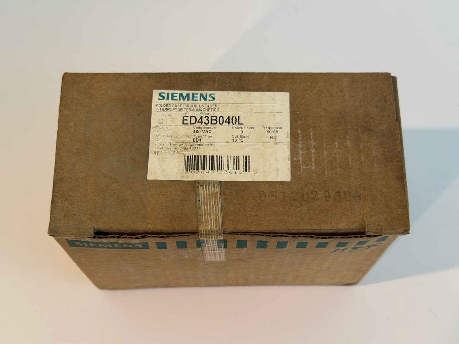 Siemens Sentron ED43B040 Molded Case Circuit Breaker ~ 40 Amp, 480V Ac, 3 Pole