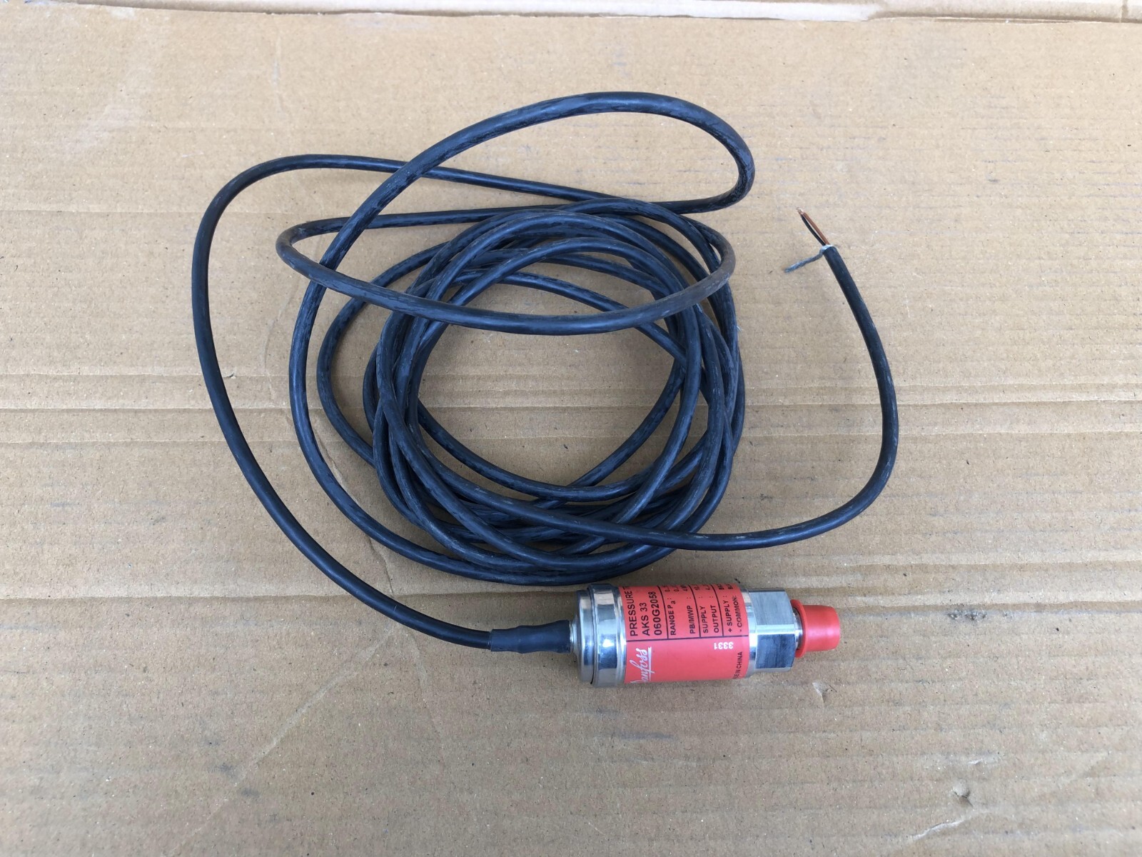 DANFOSS AKS33 PRESSURE TRANSMITTER 060G2058