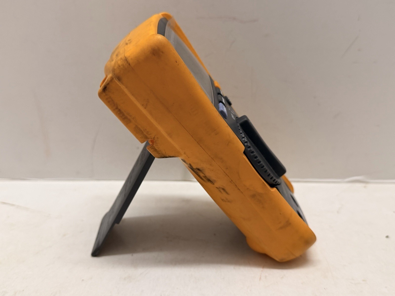 Fluke 115 True-RMS Digital Multimeter BLOWN FUSE
