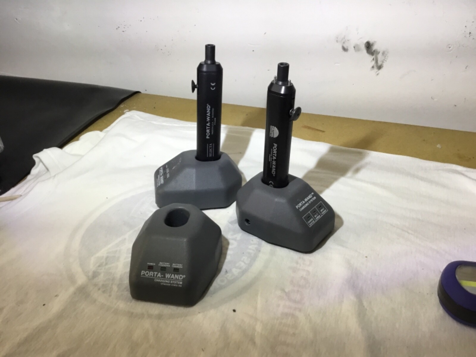VPW6000-CHRG Charging System Battery in-Stand Charger VPW6000-CHRG AS IS PW600B