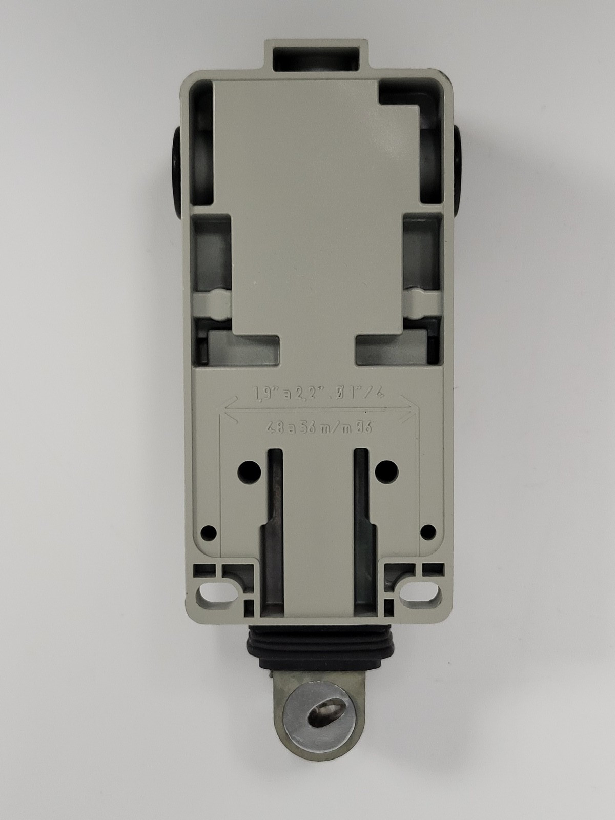 Telemecanique XY2C Latching Emergency Stop Cable Pull Switch XY2CH13150H7