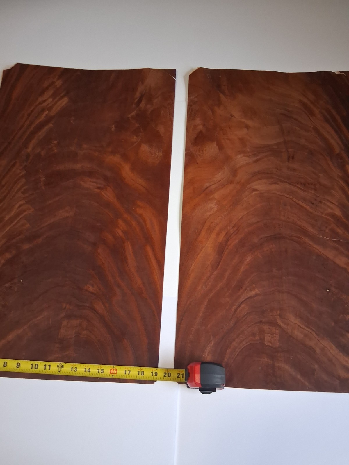 MAHOGANY CROTCH WOOD VENEER 2 PCS- 19″ X 32″ PAPER BACKER