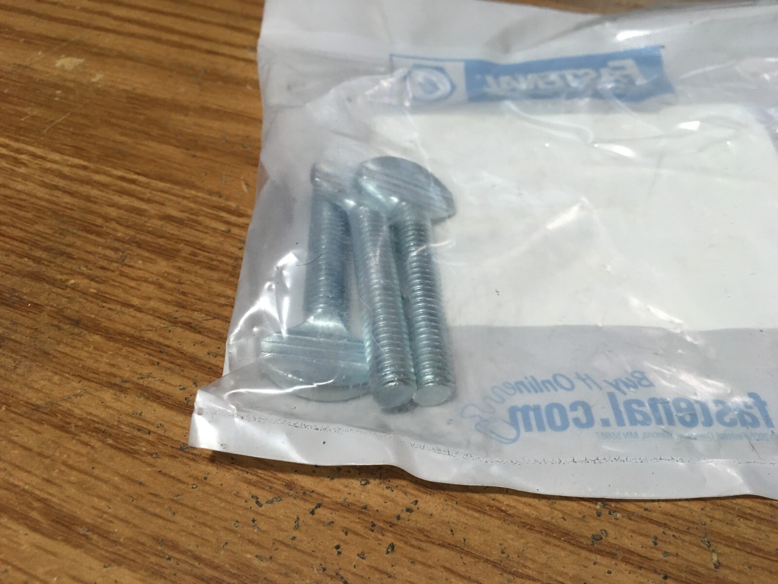 (3) 3/8″-16 x 2″ Type B Regular Thumb Screw, No Shoulder, Zinc