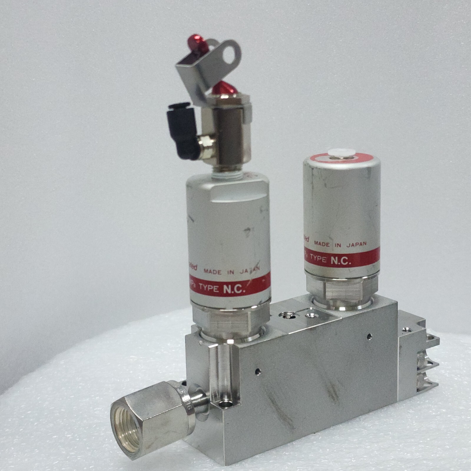 Lam 766-077821-501, C No. 567512, Fujikin 0.5~0.6 Mpa Type NO Assem,Jp+97140