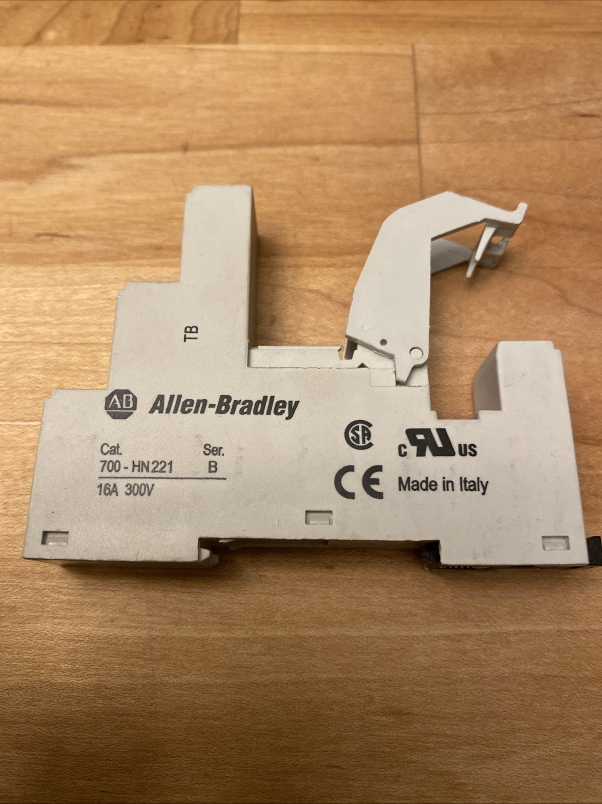 Allen-Bradley 700-HN221 Relay Socket 5 Blade Screw Terminal