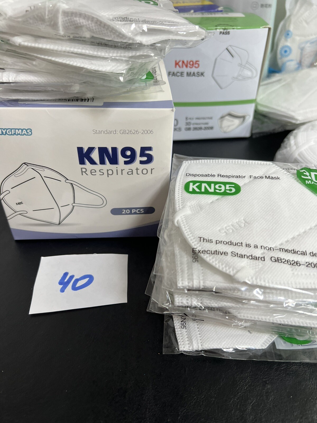 425 Pack KN95 Protective Face Mask Disposable Respirator + Disposable Gaskets