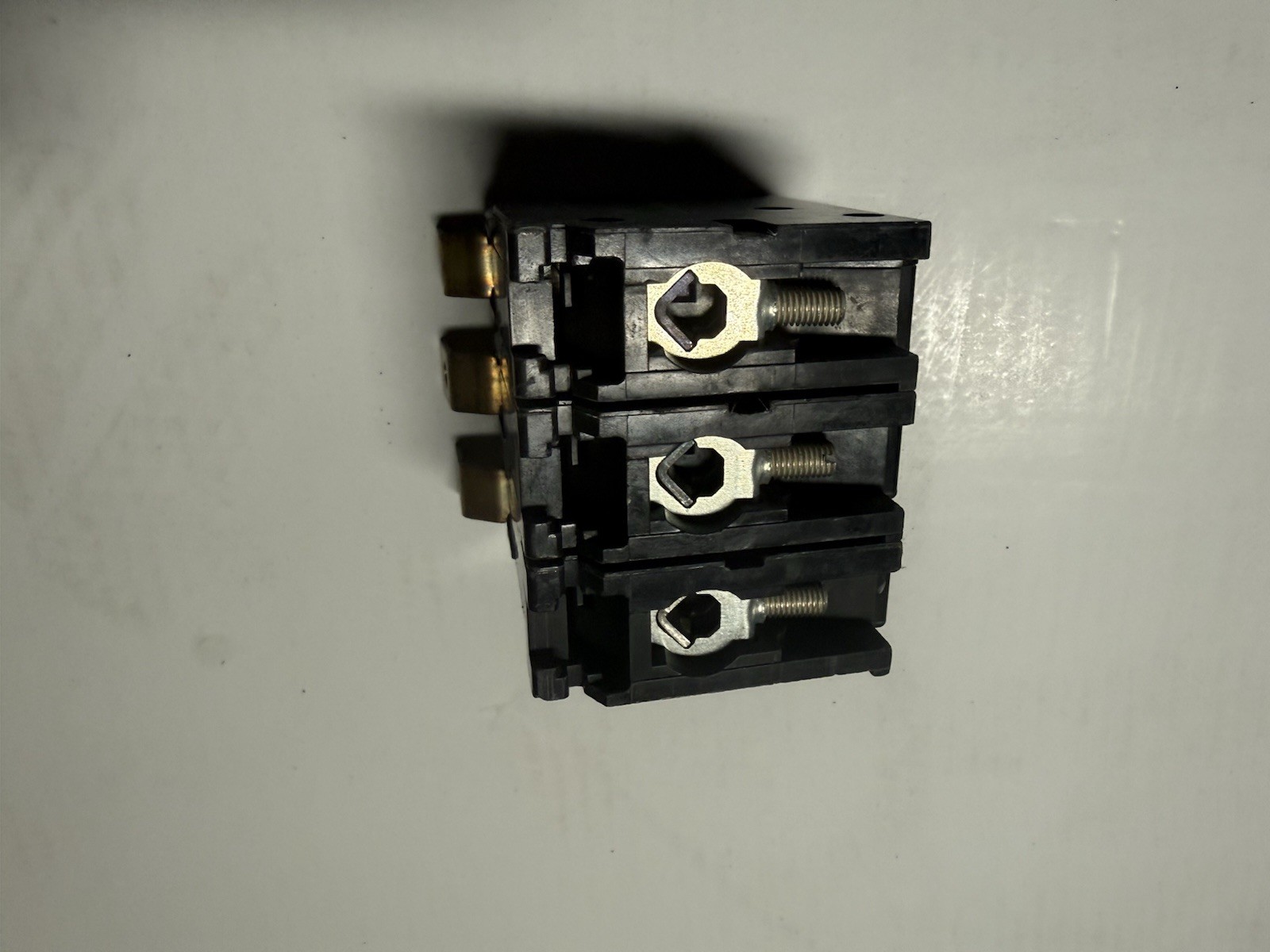 (Lot Of 20) EATON Cutler Hammer QBHW3050H 3 pole 50Amp bolt on 22kA 240v Breaker