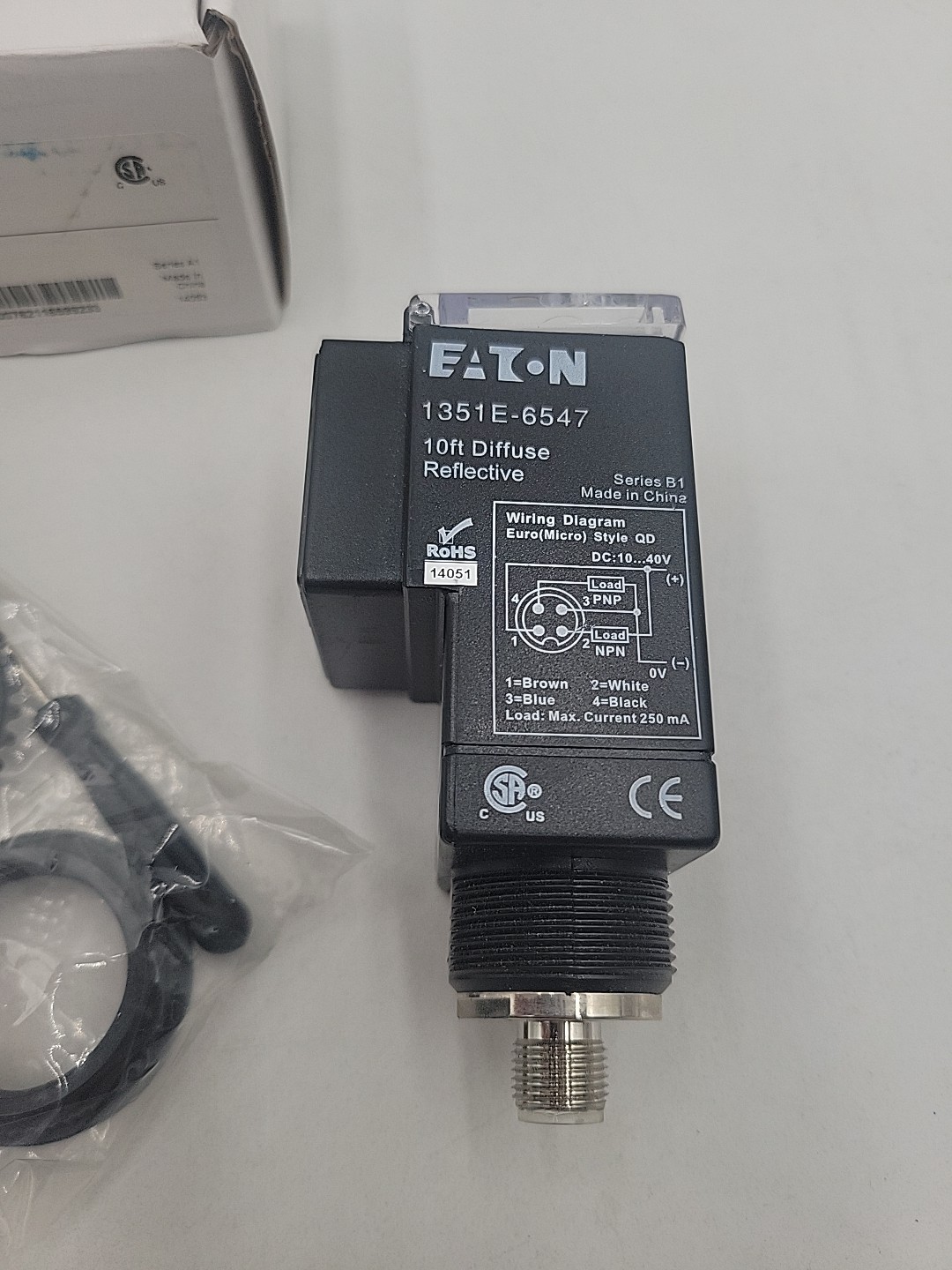 Eaton 1351E-6547 Photoelectric Sensor Enhanced 50 Series Diffuse 10ft 10-40VDC