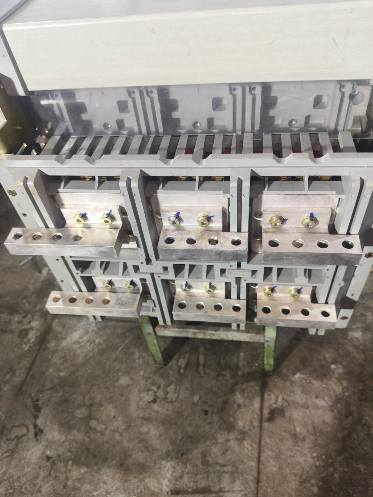 MERLIN GERIN / SCHNEIDER MASTERPACT NW40H1 4000A ACB 3 POLE SUPERIOR QUALITY