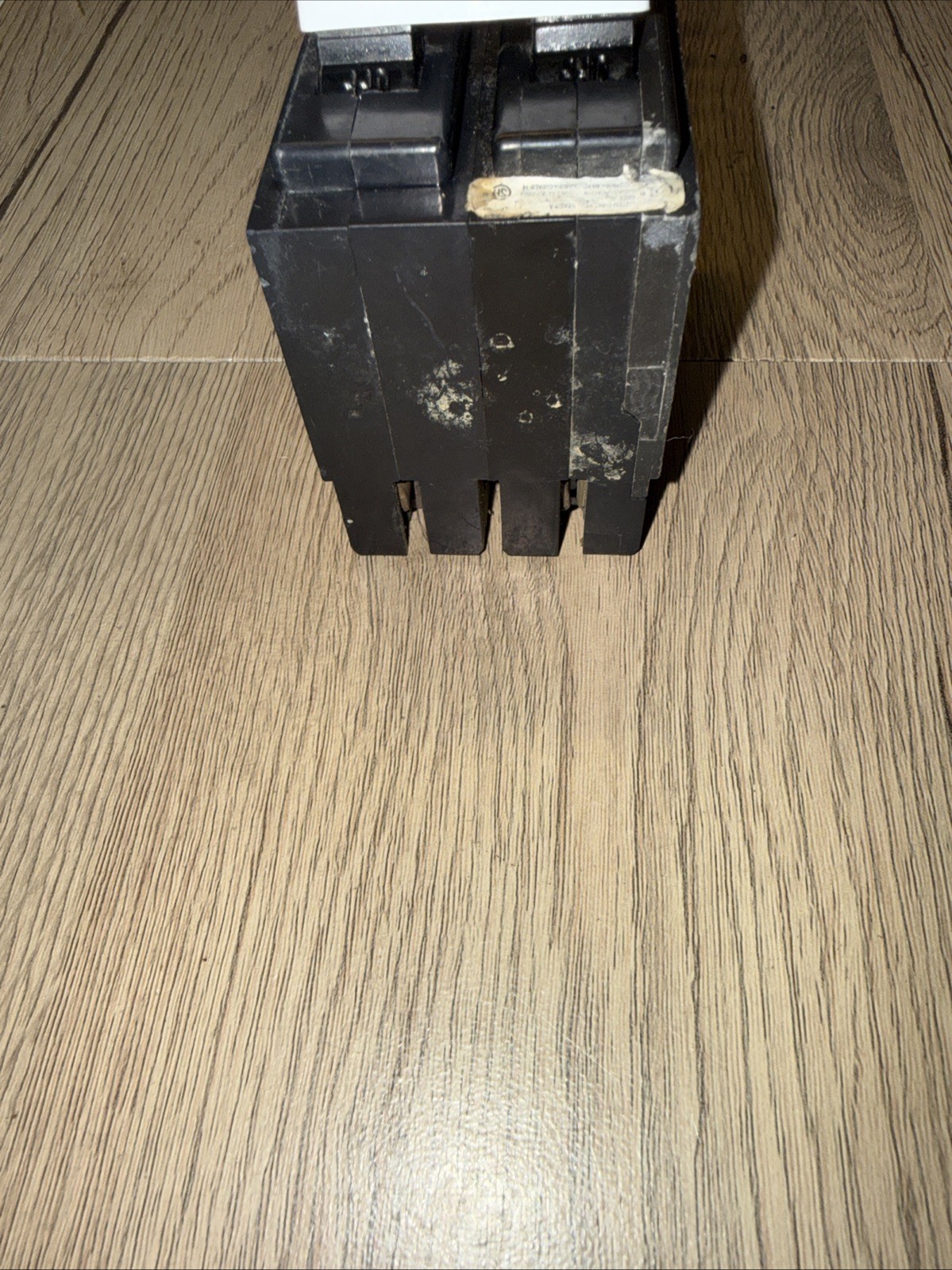 GE THQL2150GFT 50 Amp 240v Ground Fault Circuit Breaker CHIPPED