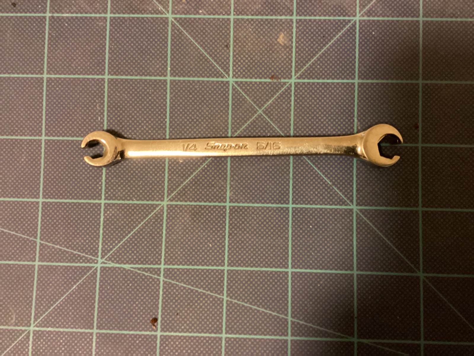 Snap On 1/4″- 5/16″ 6-Pt. SAE Flank Drive Double End Flare Nut Wrench RXFS810B