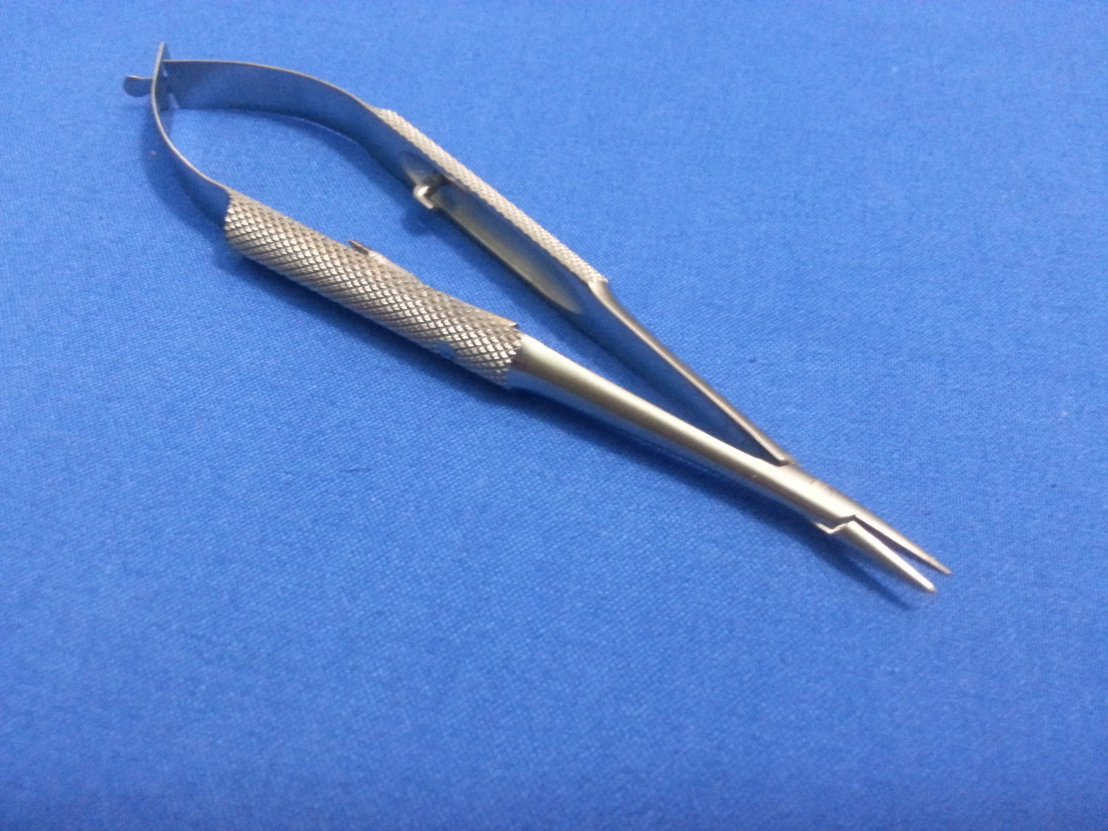 8 O.R GRADE CASTROVIEJO MICRO SURGERY NEEDLE HOLDERS SURGICAL INSTRUMENTS KIT