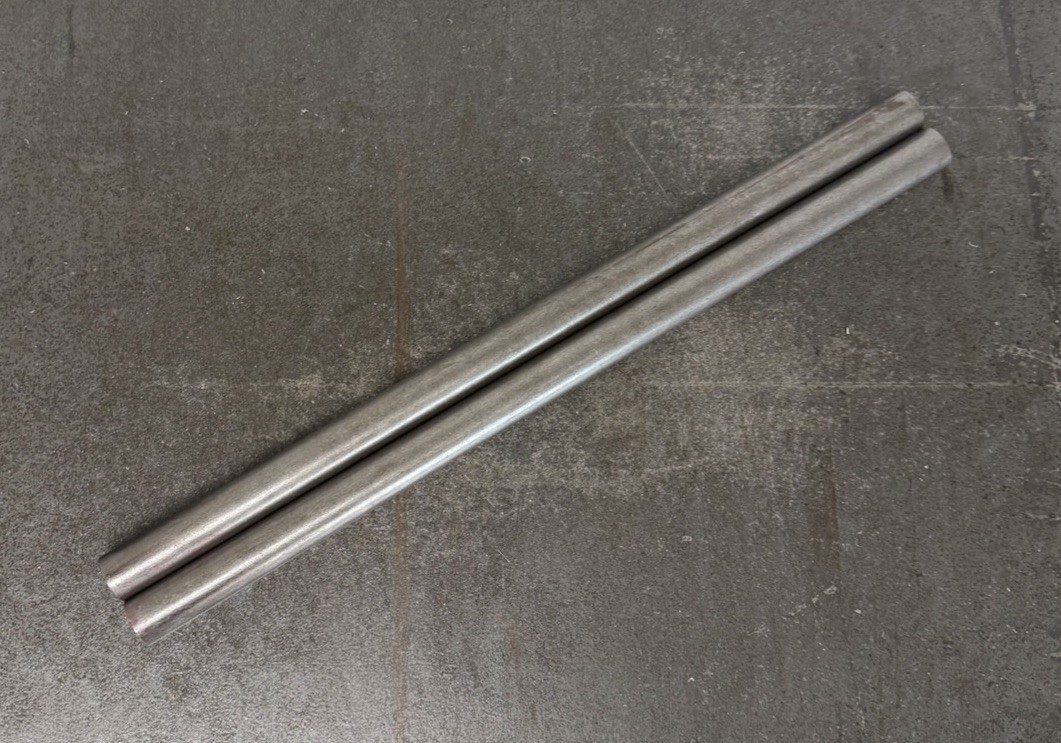 4140 Alloy Steel Round Bar Annealed Cold Drawn – 5/8″ Dia x 12″ Long (2 PC LOT)