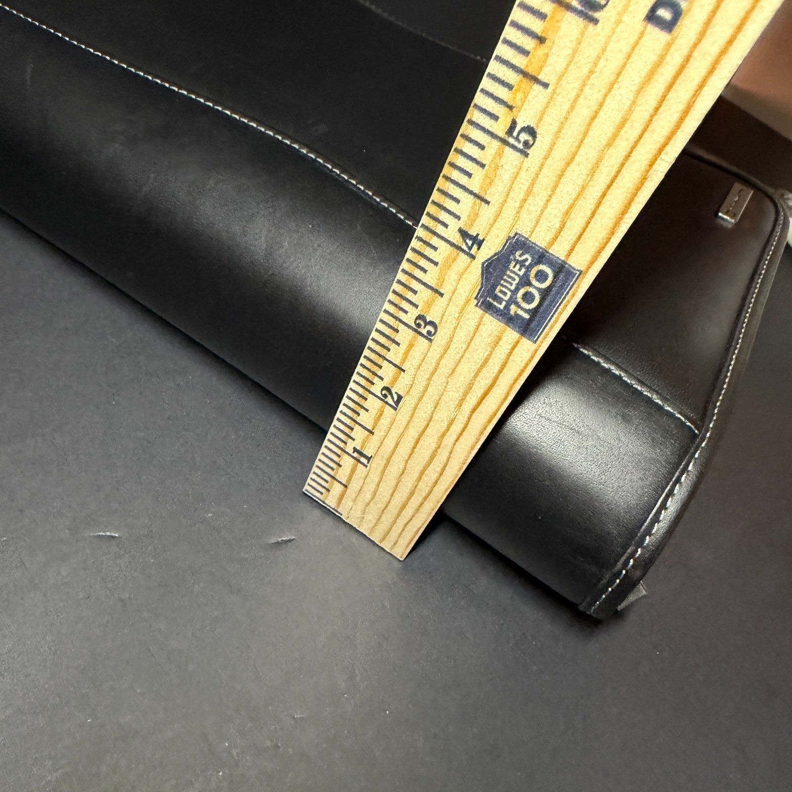 Black Leather Franklin Covey Zipper Agenda Planner, 8 x 10 1/2 inches