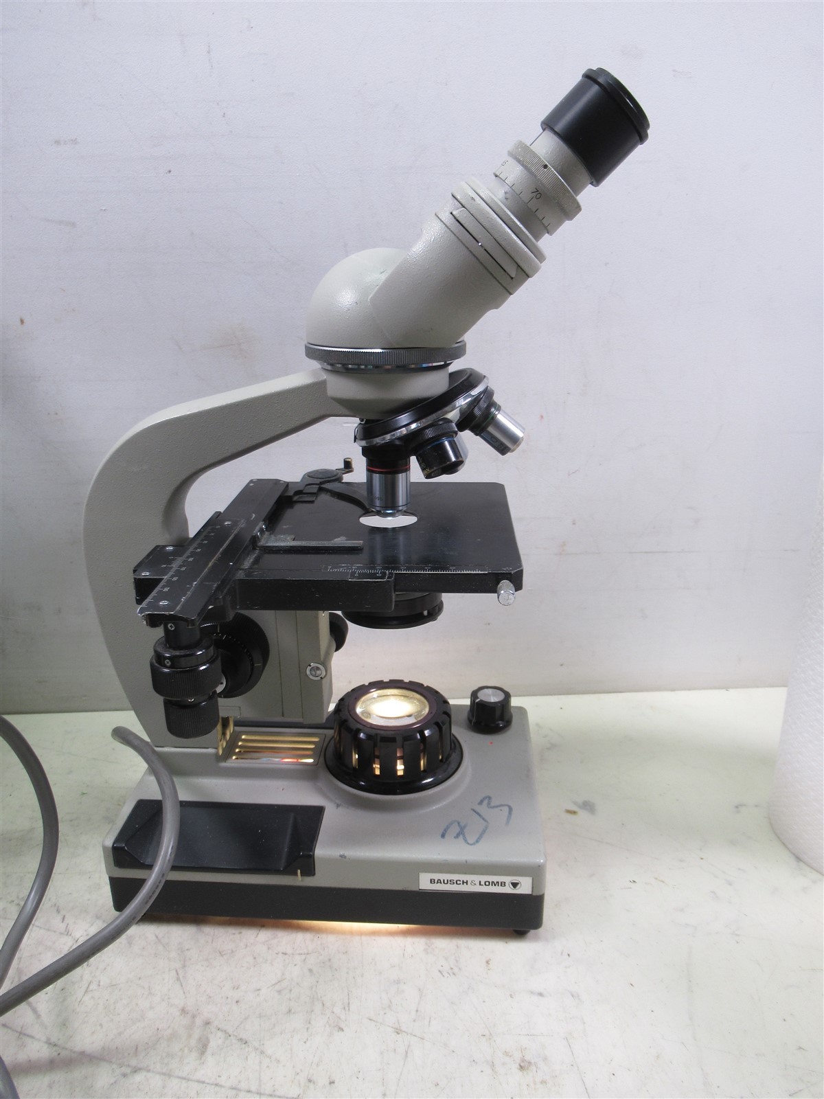 Bausch & Lomb KHS Binocular Microscope with 4 Objective Lenses 2 Eyepieces