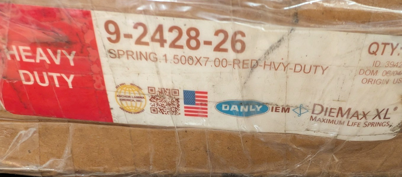 Lot of 29 New DNE 9-2428-26 Heavy Duty Springs