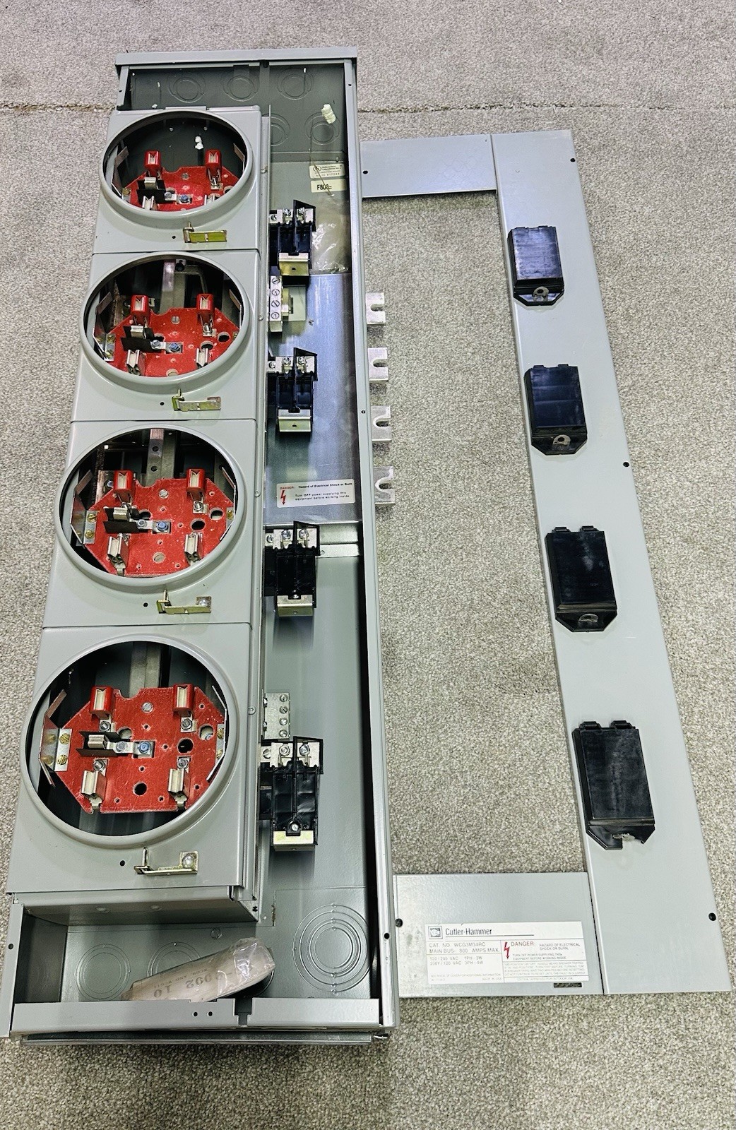 Cutler Hammer Residential Meter Stack 800A Main 4 Socket 120/240V 208Y/120VAC