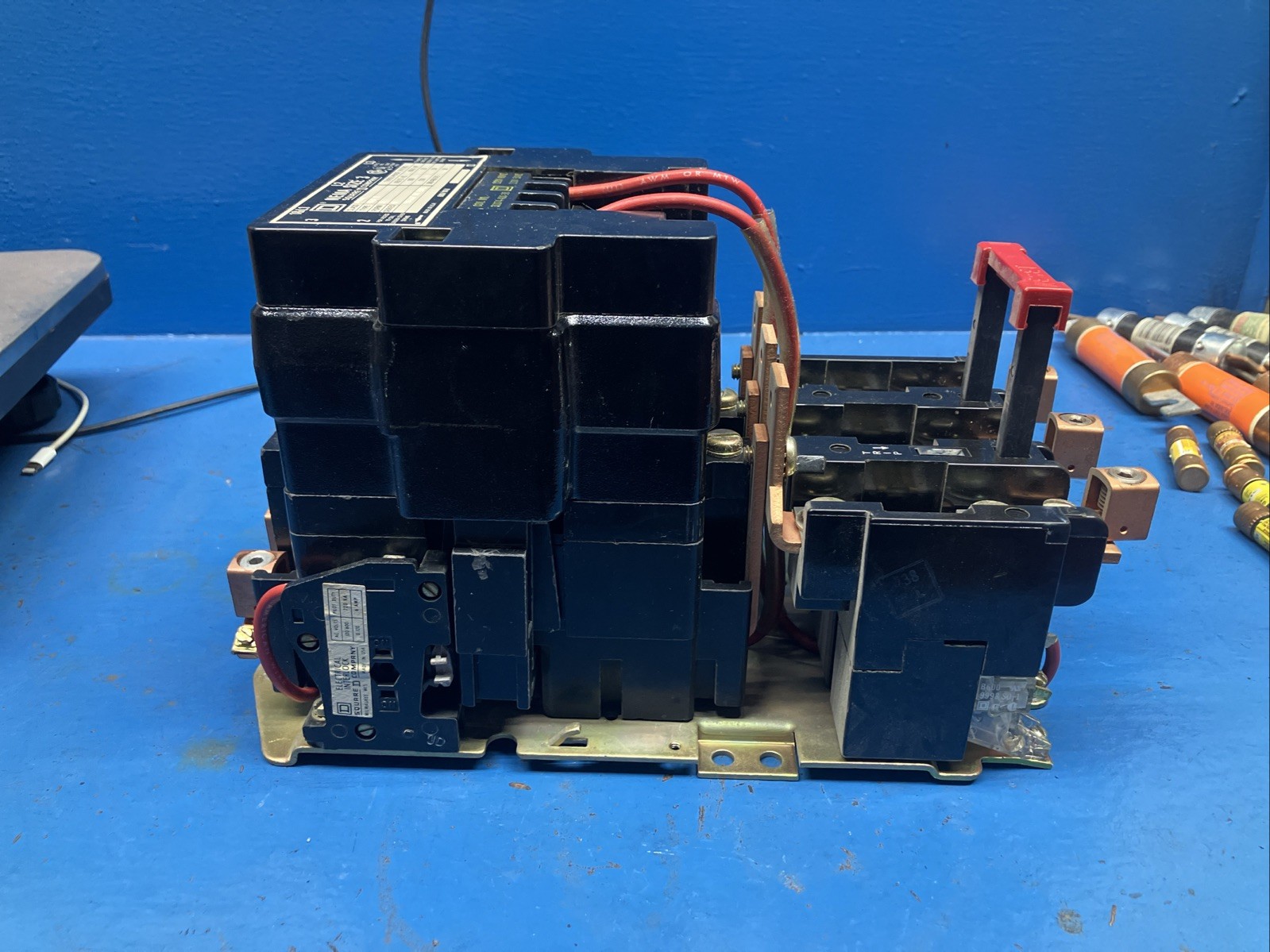 Square D Nema Size 3 Motor Starter Contactor 120V Coil 3 Pole 8536SEG1SA