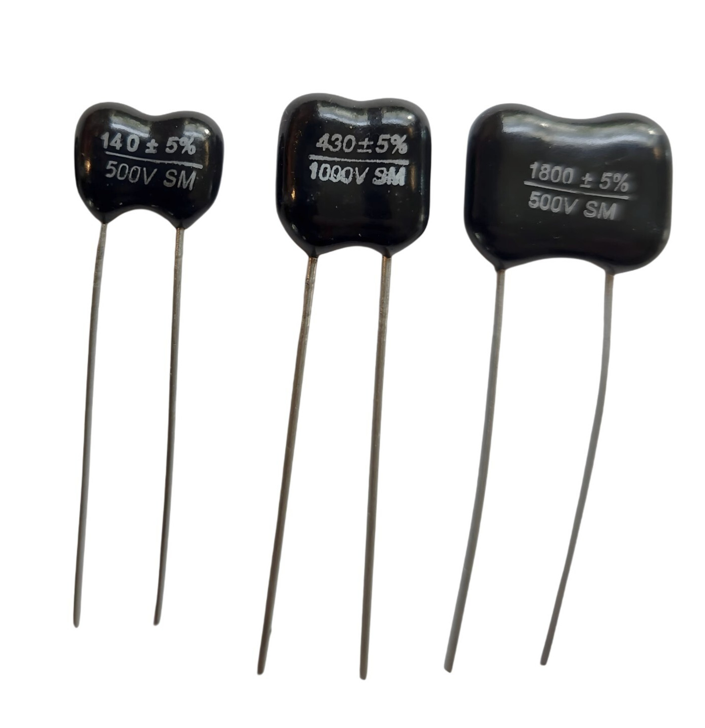 Radial Dipped Silver Mica Capacitors, 1.2pF to 68,000pF, 50V to 1000V – Lot of 3