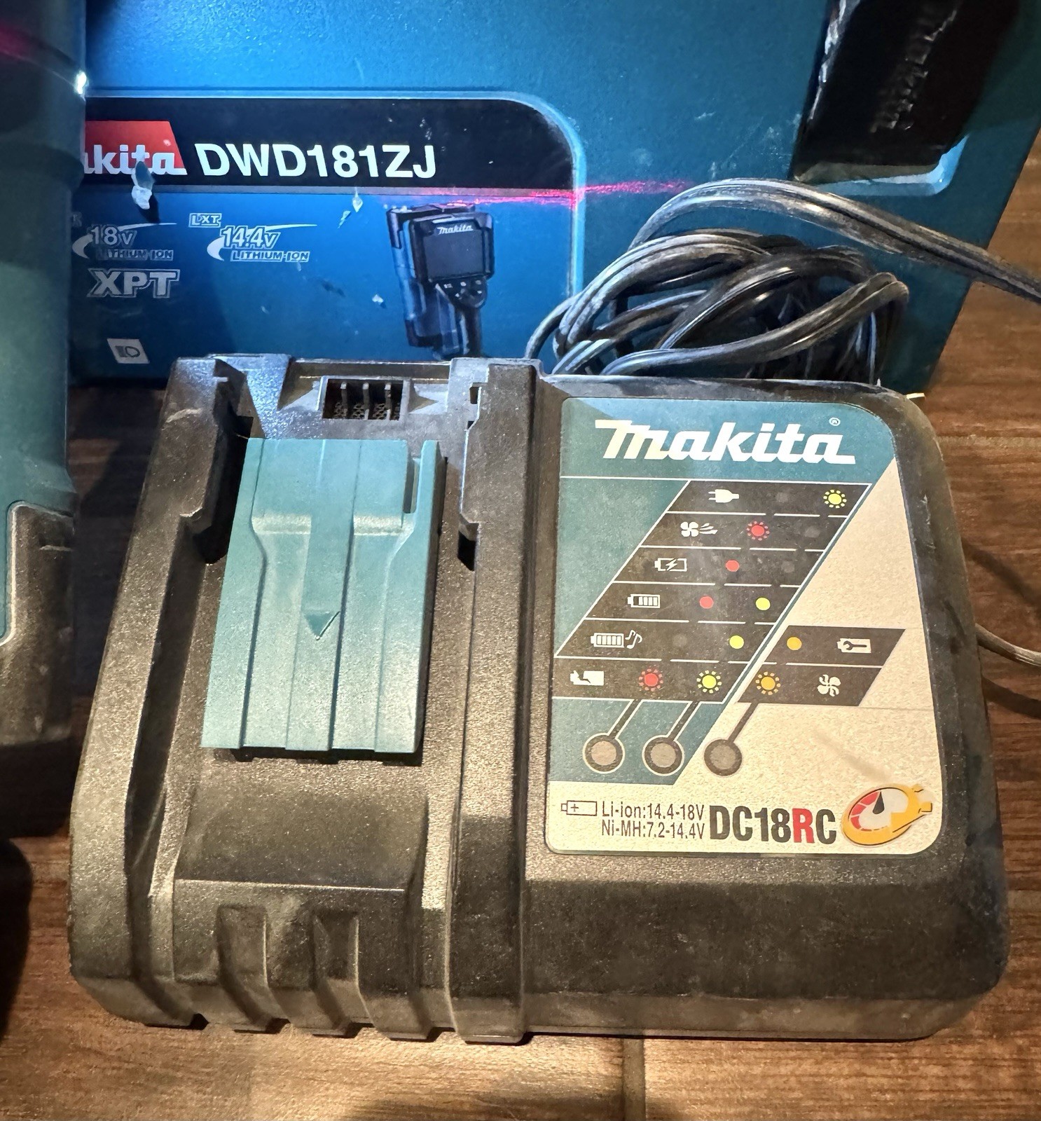 Makita DWD181ZJ 18V LXT Lithium‑Ion Cordless Multi‑Surface Scanner Kit Complete