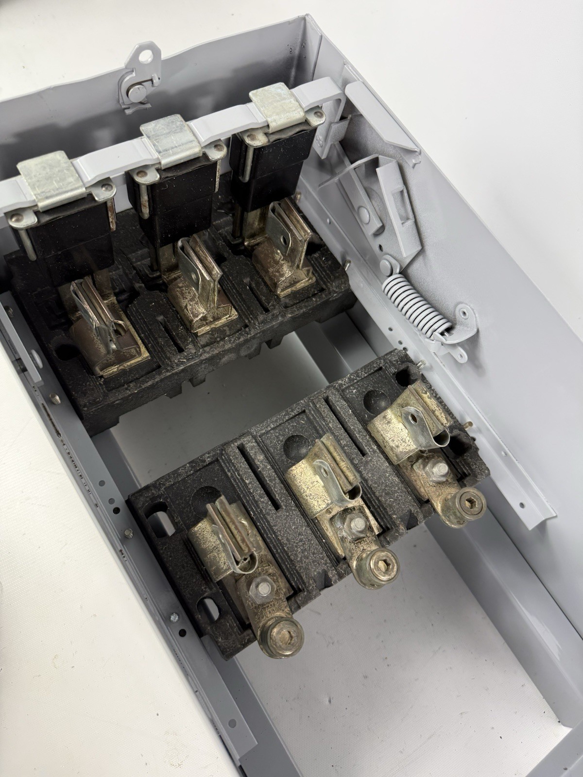 Siemens BOS14324, 200 AMP, 240 VOLT, 3P, 3W, FUSIBLE, BD Switch buss plug 200A