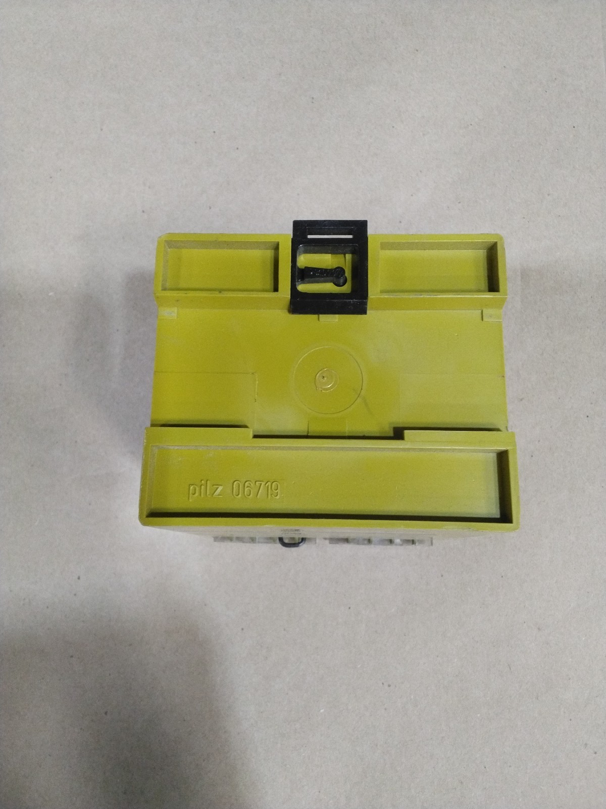 Pilz PNOZ V30 S Safety Relay 24VDC 474790