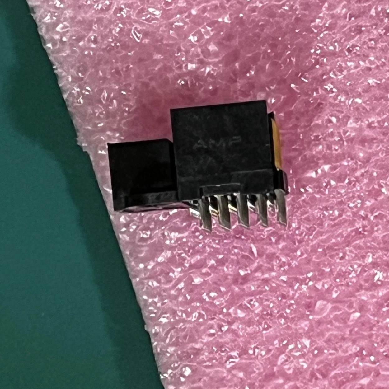 1x TE Conn. 50 POS Male Header Pins and Blades, Dual Beam, Left Side, 5120672-1