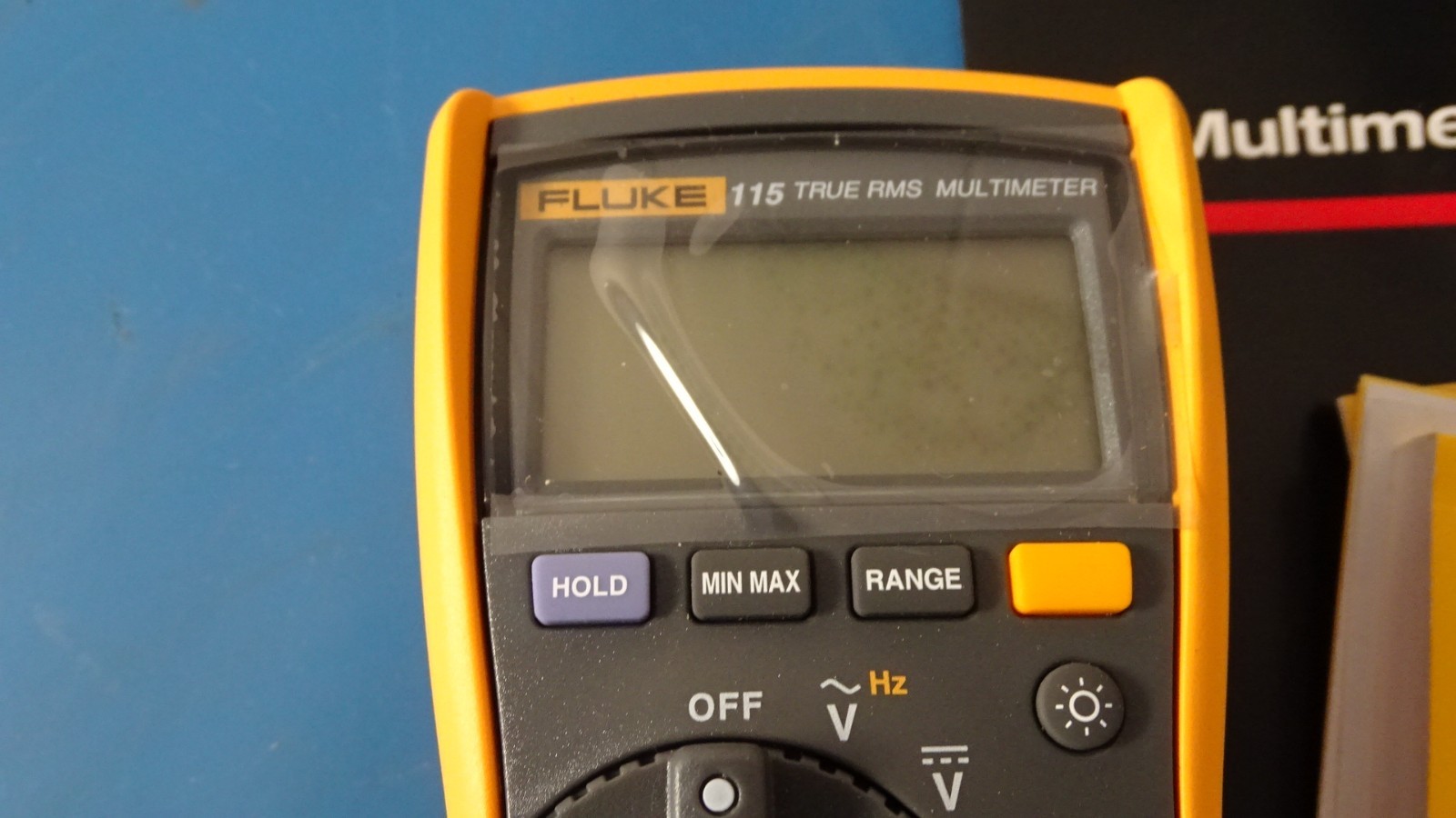 Fluke 115 True RMS Digital Multimeter