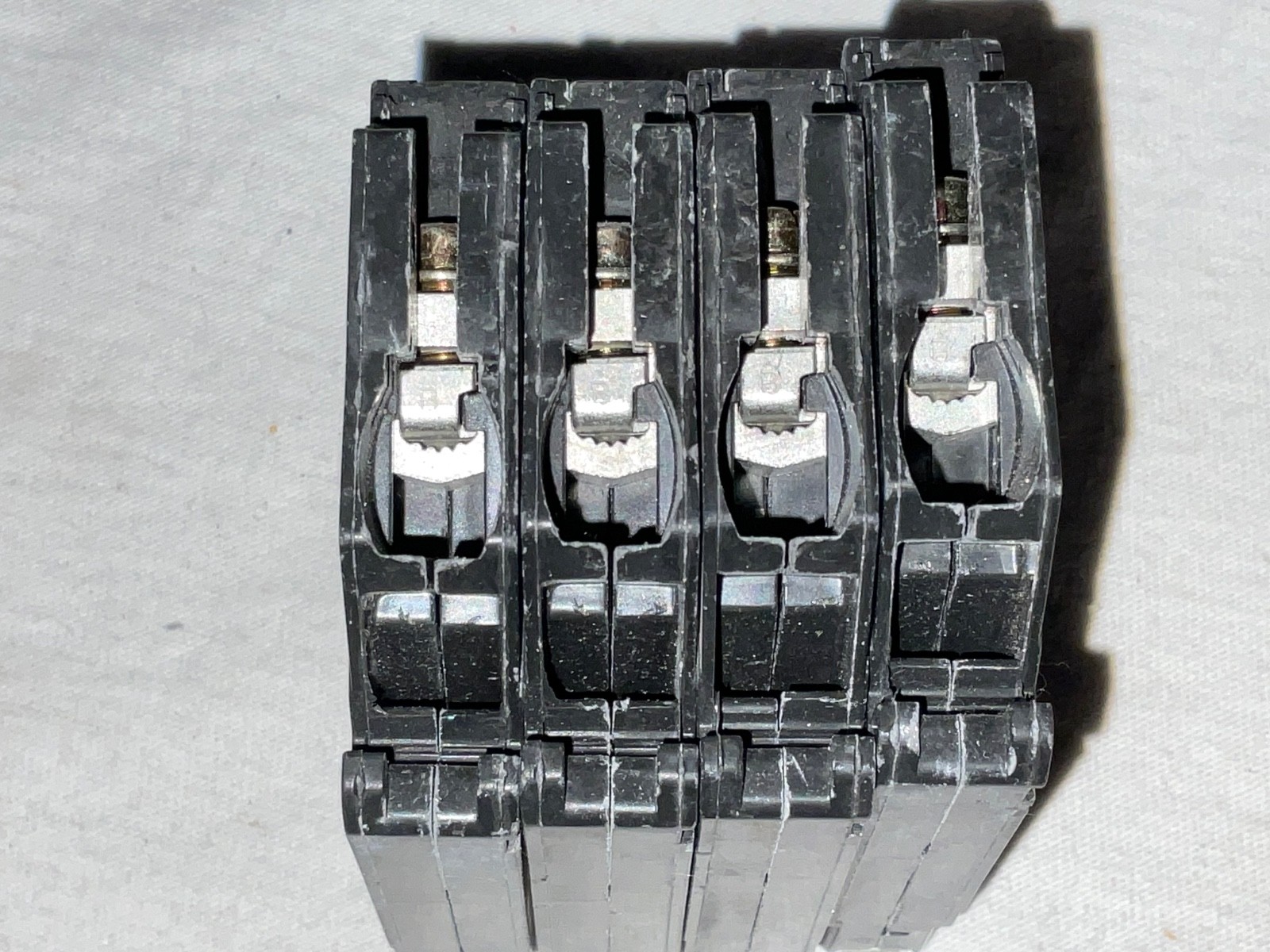 LOT OF 3 THQP115 GE THQP 1 pole 15 amp plug in 120v Circuit Breaker USED