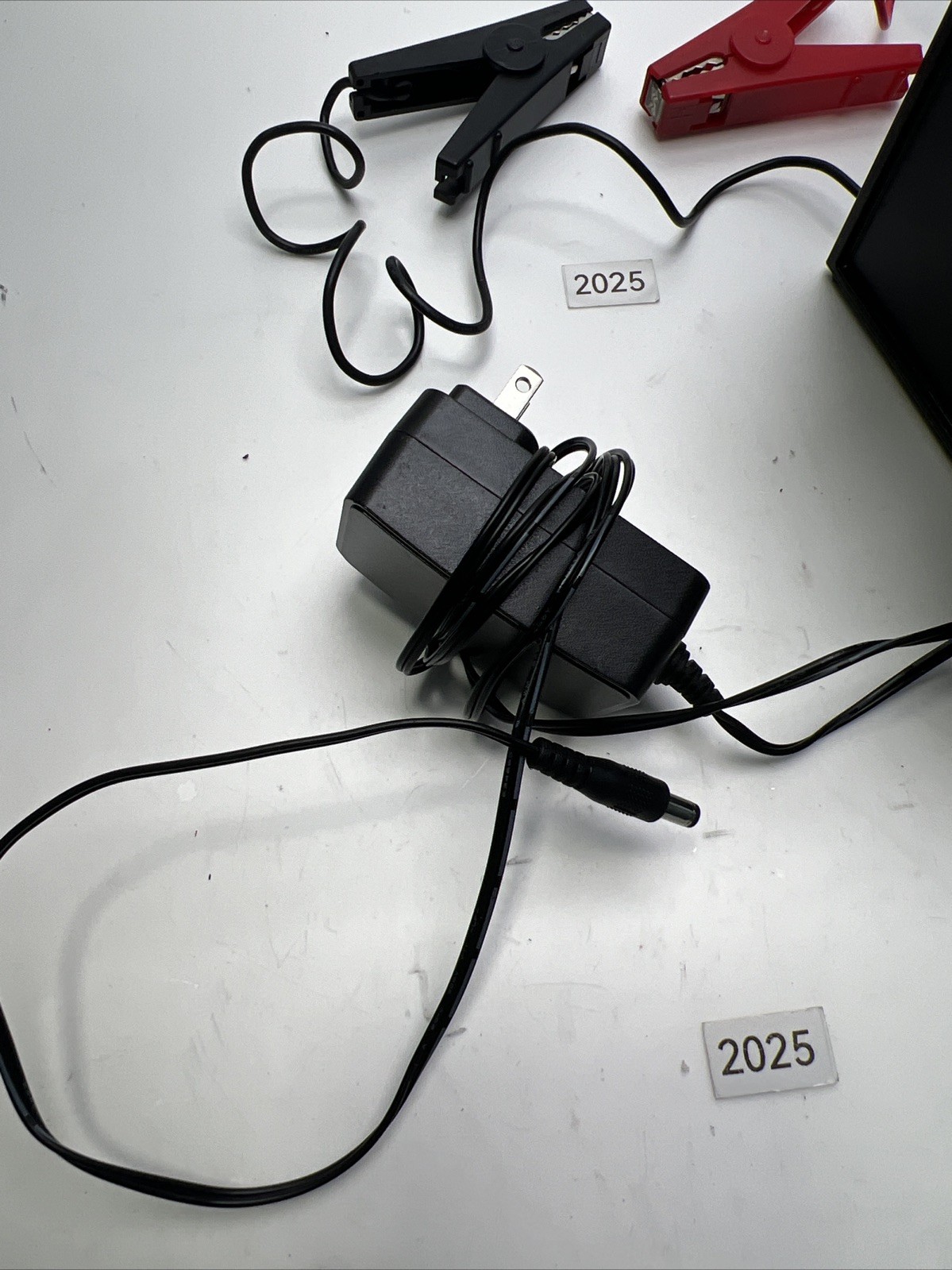 MINI250 Solar Fence Charger, 0.18J, Day/Night Mode, Portable Electric Energizer