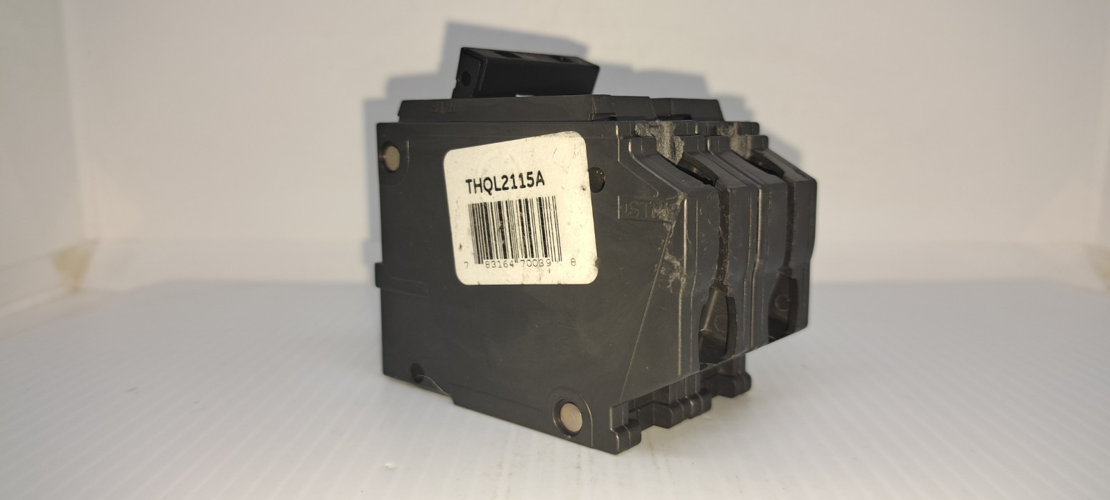 ABB THQL2115 2 Pole 15 Amp 120/240 Volt Plug On Circuit Breaker THQL2115A NEW