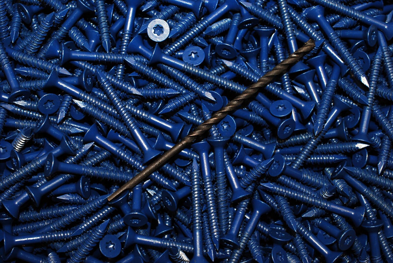 (1,500) T30 Torx Flat Head 1/4 x 2-1/4 Concrete Screws Tapcons + 3 Bits BULK
