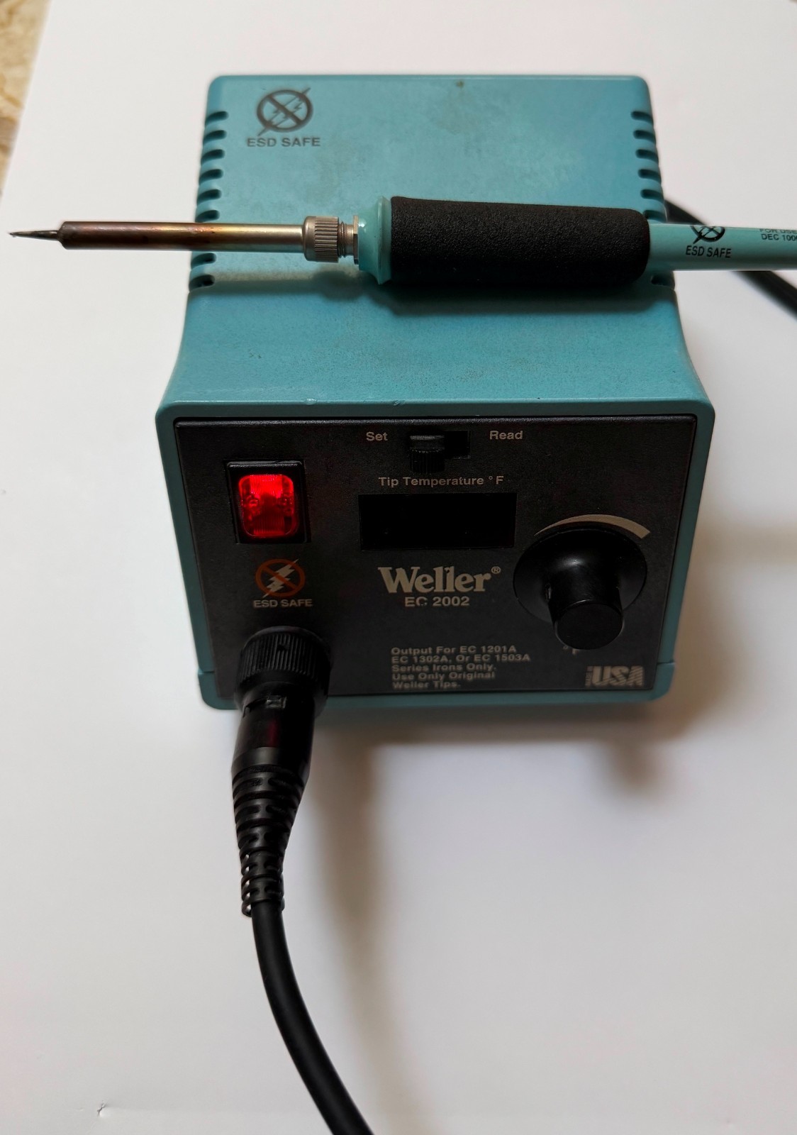 Weller EC2002 Soldering Station with EC1302A Soldering Iron AS-IS read descrip