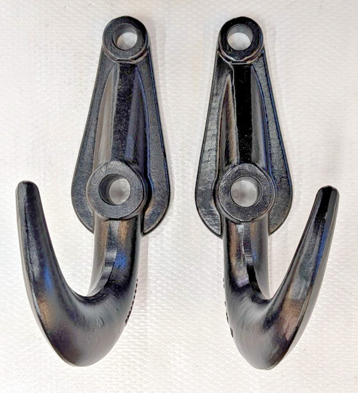 Truck Tow Hook Set Pair Left & Right 13500 LB Each International 3666821C1 822C1